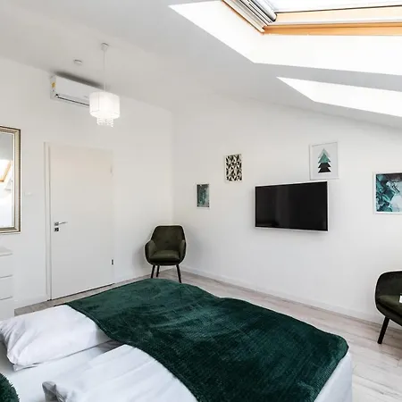 Quiet Very & Stylish Apartment *