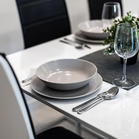 Quiet Very & Stylish *